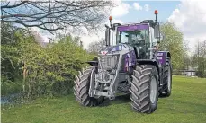  ?? ?? Massey Ferguson’s Queen’s Platinum Jubilee tractor.