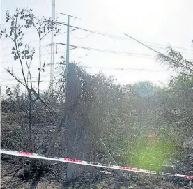  ?? R. ANDRADE ?? Un incendio. Hizo caer una línea de alta tensión en Soldati.