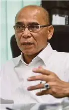  ??  ?? Datuk Seri Rosli Sulaiman