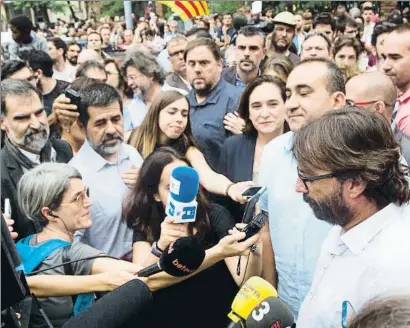  ?? LLIBERT TEIXIDÓ/ ARCHIVO ?? Camil Ros, secretario general de UGT, en la escuela Ramon Llull de Barcelona el pasado 3 de octubre