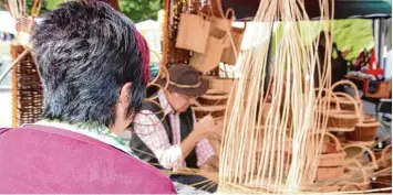  ?? Archivfoto: Bissinger ?? Am Sonntag findet in Donauwörth wieder der Ökomarkt mit seinen zahlreiche­n Ständen statt.