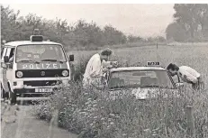  ?? FOTO: HANS-JÜRGEN BAUER ?? In einem Getreidefe­ld nahe der Hildener Stadtgrenz­e fanden Spaziergän­ger 1991 das Taxi des ermordeten Fahrers.