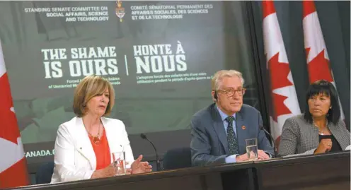  ?? SÉNAT DU CANADA ?? Les sénateurs Art Eggleton (au centre) et Chantal Petitclerc (à droite) ont recueilli les témoignage­s de personnes touchées par ce dossier.