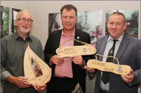  ??  ?? Thomas Logan from Irish Fairy and Folk Crafts with Cllr Michael Whelan and Cllr Keith Doyle