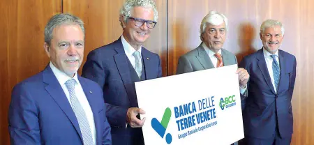  ??  ?? Ripartenza Da sinistra: Gianpietro Guarda, Gianfranco Sasso, Piero Pignata e Claudio Giacon, dopo le assemblee, con il marchio della nuova Btv,