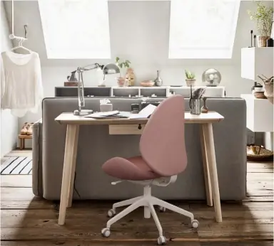  ??  ?? by choosing an adjustable chair that ensures you sit correctly