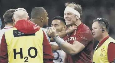  ??  ?? 0 Wales lock Alun Wyn Jones squares off with England’s Kyle Sinckler during the 2019 clash in Cardiff