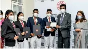  ?? ?? Special recognitio­n awards - Sri Saranankar­a National College -Bingiriya