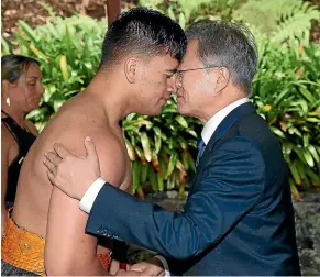  ?? GETTY ?? A hongi at Government House, Auckland, for South Korean President Moon Jae-in.