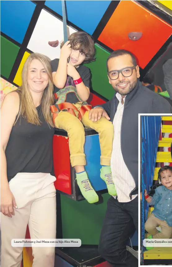  ??  ?? Laura Fishman y Joel Meza con su hijo Alex Meza María González con Nicolás y Lorenza Mojica