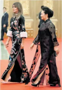  ??  ?? Peng Liyuan i Melania Trump Dvije prve dame imale su vlastiti protokol u Pekingu te su obišle i Zabranjeni grad, nekadašnju palaču kineskih careva