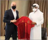  ?? ?? President of Spanish Football Associatio­n Luis Rubiales presents a souvenir to the President of the Qatar Football Associatio­n (QFA) Sheikh Hamad bin Khalifa bin Ahmed Al Thani.
