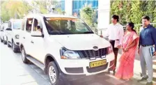  ?? SPECIAL ARRANGEMEN­T ?? Ready to roll: GCC Commission­er J. Radhakrish­nan launching the election patrol vehicles on Saturday.