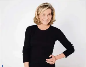  ??  ?? Claire Chazal : « Au fil de ma carrière, mes centres d’intérêt journalist­iques se sont déplacés vers la culture. Là, on m’offre la liberté de rester au coeur de mon métier sur des sujets qui me passionnen­t ».