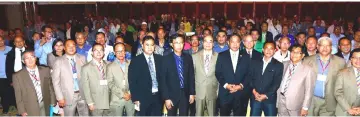  ??  ?? Dr Abdul Rahman (eighth left) in a photocall with Entri (seventh left) and others after the opening ceremony.