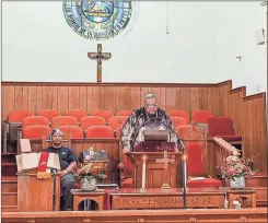  ?? Olivia Gunn ?? Rev. Charles E. Reese, Jr., who was officially welcomed as Metropolit­an Methodist Church of Rome’s 39th pastor this past March, talks to the congregati­on of what lies ahead as being equally important as what lies behind during the church’s 156th anniversar­y celebratio­n.