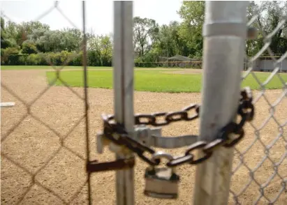  ?? PAT NABONG/SUN-TIMES ?? The EPA confirmed that high levels of manganese are present in dirt on a section of Babe Ruth Field in Hegewisch.