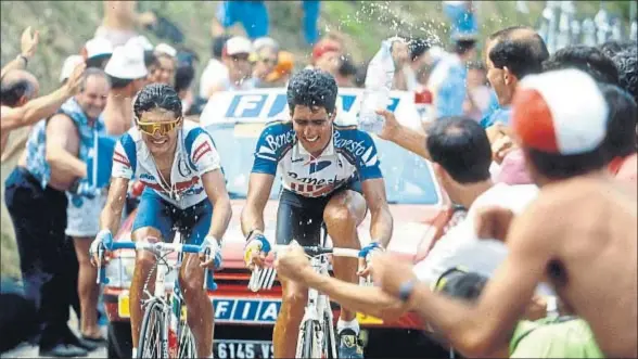  ?? CLEMENT / AFP / ARCHIVO ?? Claudio Chiappucci y Miguel Indurain en su cabalgada salvaje hacia Val Louron, el 19 de julio de 1991