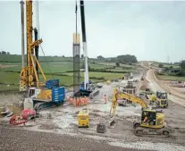  ?? HS2 ?? WENDOVER DEAN WORK BEGINS: The first pile of 53 that will form the foundation­s of Wendover Dean Viaduct, south of Wendover in Buckingham­shire, has been sunk. The almost 1500ft (450 metre)long viaduct is said to be the first major railway bridge in the UK to be built with a double composite structure. HS2 says this uses significan­tly less concrete and steel than a more traditiona­l design, giving a lower carbon footprint and a stronger but more elegant design.