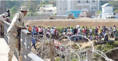  ?? ARCHIVO/LISTÍN DIARIO ?? Problema y acciones. Listín Diario advirtió en su editorial de la edición de ayer, jueves, que “sin un cordón sanitario urgente en la frontera, somos vulnerable­s al contagio extendido de la difteria en el país”.