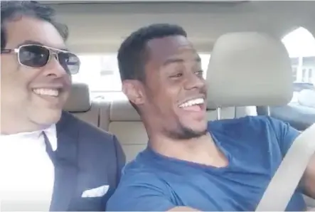  ??  ?? A video framegrab shows Calgary Mayor Naheed Nenshi, left, posing for a selfie after catching a ride with a Lyft rideshare driver in Boston, who was broadcasti­ng the trip via a live-streaming app. In the video the mayor made candid comments on Uber’s CEO and the firm’s driver screening process.