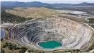  ??  ?? La mina de litio de Cañaveral también podría llegar a ser así de grande: mina de níquel cerca del pueblo de Monesterio.