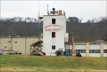  ?? Adam Cook ?? Catoosa County’s Fire Department is excited about the new training tower, which will take the place of the 34-year-old one that currently exists behind Fire Station 1 in Ringgold.