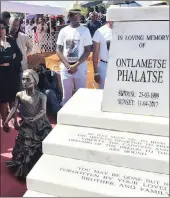  ??  ?? Bellone Phaletse (left) at the funeral of her daughter Ontlametse Phalatse.