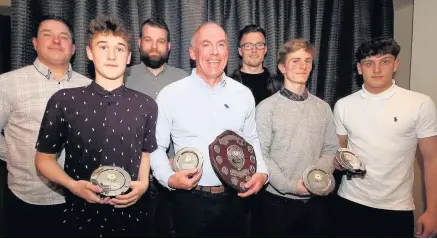  ??  ?? Members of the Caernarfon Celts Team receiving their Plate Awards