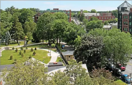  ?? MEDIANEWS GROUP FILE PHOTO ?? An aerial view of Congress Park in downtown Saratoga Springs.