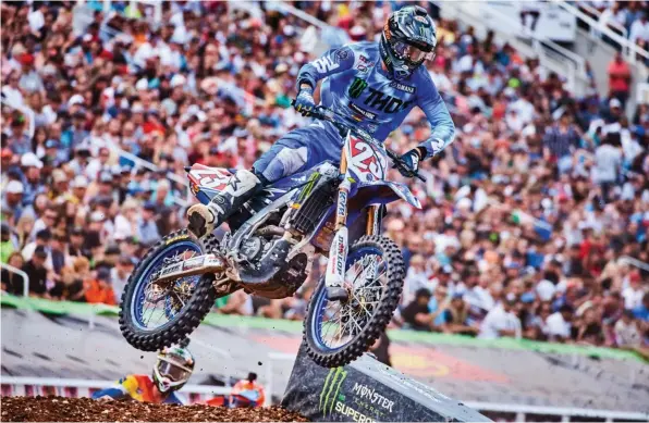  ??  ?? Bien que sous pression à Las Vegas, Aaron Plessinger s’est offert son premier titre SX West coast.