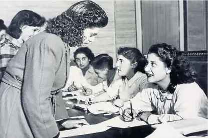  ?? (LA VOZ / ARCHIVO) ?? 1951. Voto femenino en todo el país. En 1927 San Juan había dispuesto la igualdad política.