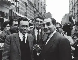  ??  ?? Genèse. Le PSU se joint à l’Unef pour un rassemblem­ent de la gauche non communiste, à Paris, le 27 mai 1968. Dans le cortège, Pierre Mendès France. Un prélude à la deuxième gauche ?