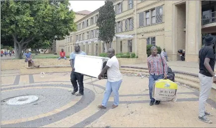  ?? PICTURE: YAZEED KAMALDIEN ?? CRISIS MANAGEMENT: CPUT students have been ordered to vacate residences after violent protests.