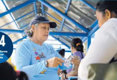  ?? MAYELA LÓPEZ ?? Los adultos mayores son el el objetivo de la feria de empleo del Parque Diversione­s.