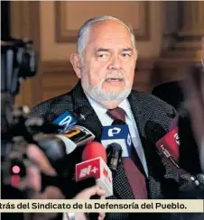  ?? ?? EXTRAÑO Montoya aseguró que Revollar está detrás del Sindicato de la Defensoría del Pueblo.