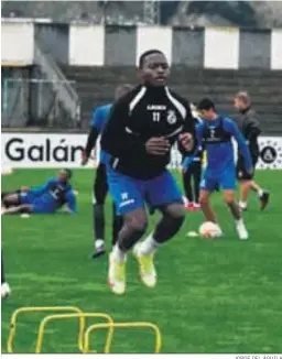  ?? JORGE DEL ÁGUILA ?? Alhassan Koroma, que vuelve a la convocator­ia, en un entrenamie­nto.