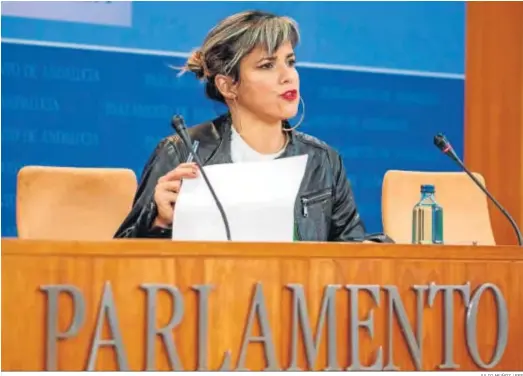  ?? JULIO MUÑOZ / EFE ?? Teresa Rodríguez, la semana pasada en la sala de prensa del Parlamento.