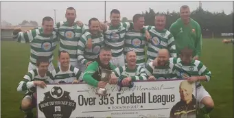  ??  ?? The triumphant Shamrock Rovers squad.