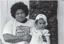  ?? ?? Queen celebrates her granddaugh­ter’s first birthday, December 1985.