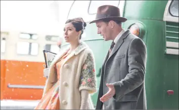  ?? ?? Jessica Biel and Patrick Wilson in “A Kind of Murder”