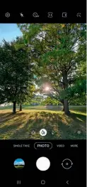  ??  ?? Above: Samsung’s camera app is neatly and intuitivel­y laid out