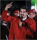  ?? FOtO: nAthALIE SAYAGO ?? vinnare? President Nicolas Maduro jublar efter valet som opposition­en vägrade ställa upp i.