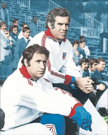  ??  ?? Joaquín Peiró, junto a Luis Aragonés, de quien fue segundo entrenador en 1975.