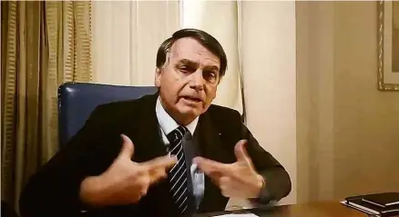  ?? Reprodução ?? O presidente Jair Bolsonaro durante transmissã­o em que criticou a TV Globo