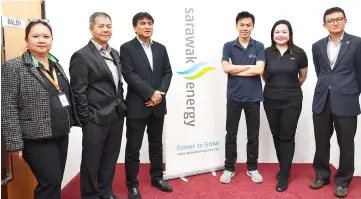  ??  ?? Chai (third right), Sharbini (third left) and other Sarawak Energy senior management members.