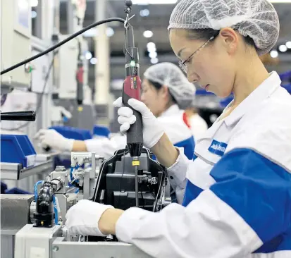  ??  ?? Die Zeiten der Billigstpr­oduktion sind vorbei. China sucht weltweit Partner, die Qualität produziere­n.