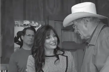  ?? Staff photo by Jim Williamson ?? ■ Jan Morgan campaigns Thursday at Big Jake’s Bar-B-Q in Ashdown, explaining her goals if she wins the race to become governor of Arkansas.