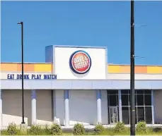  ?? RYAN KNELLER/MORNING CALL FILE PHOTO ?? Dave & Buster’s, billed as “the ultimate destinatio­n to eat, drink, play and watch,” plans to open Oct. 26 at Lehigh Valley Mall.