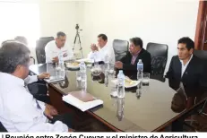  ??  ?? | Reunión entre Zenón Cuevas y el ministro de Agricultur­a Gustavo Mostajo Ocola |